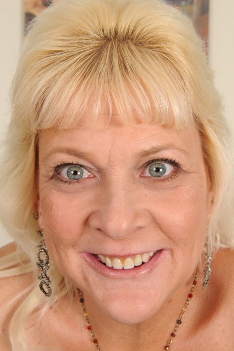 mature face free galleries