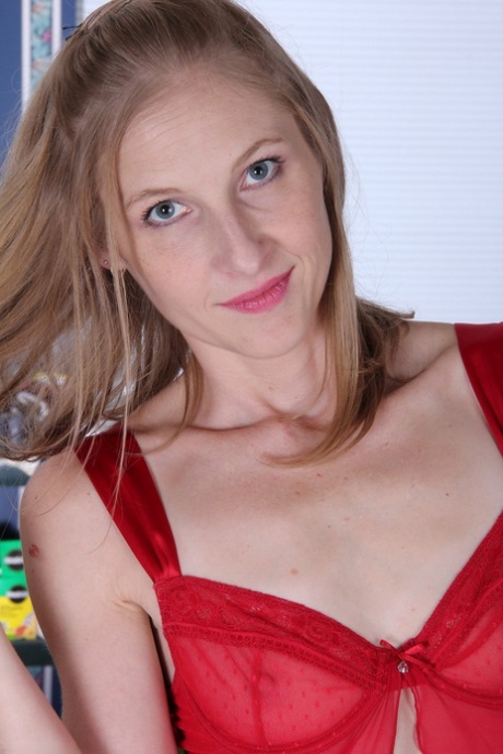 milf à poitrine plate xxx magnifique des photos