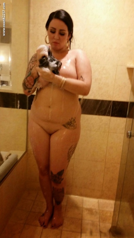 bbw shower top photo