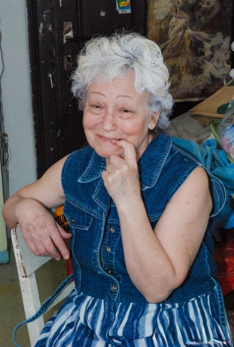 granny dress free sex pictures