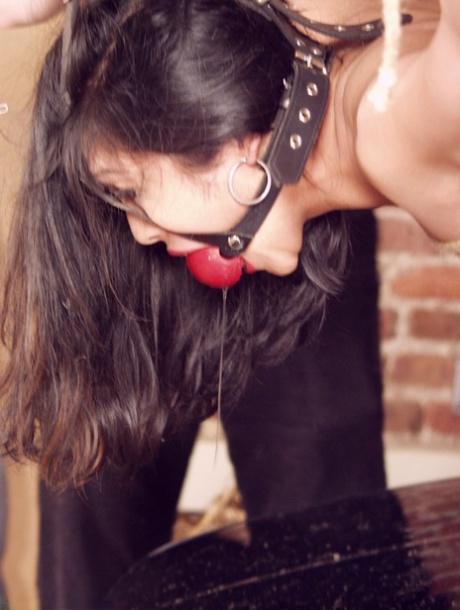 asiatisk bdsm xxx hd foto