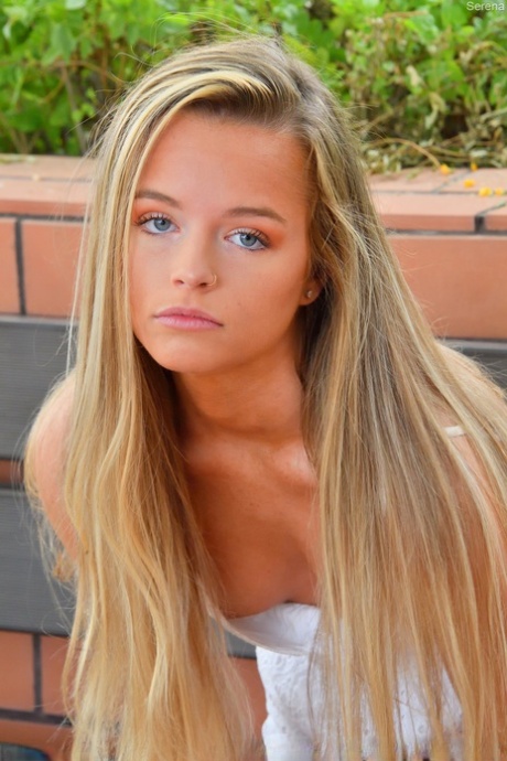 adolescente blonde érotique chaud collection