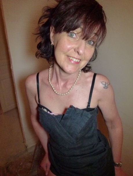 granny dress exclusive pic