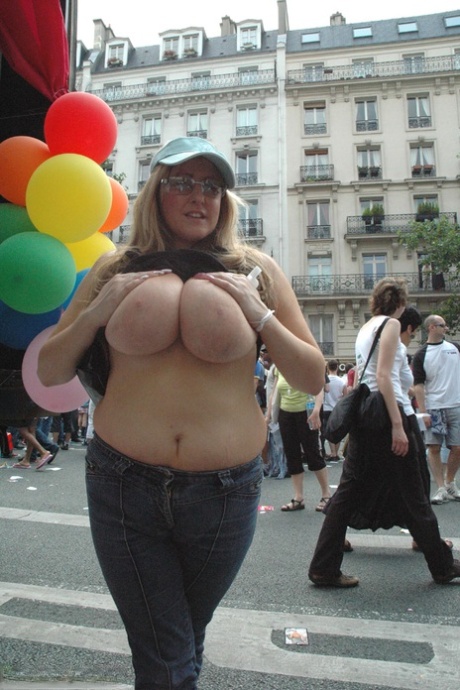 professeur aux gros seins meilleure qualité images