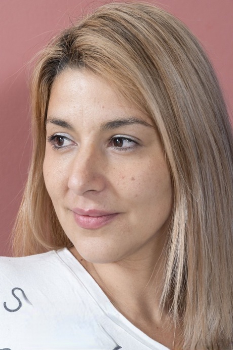 milf face free photo