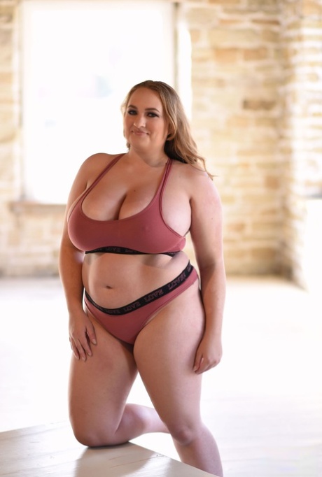 сиськи bbw довольно обнаженная изображение