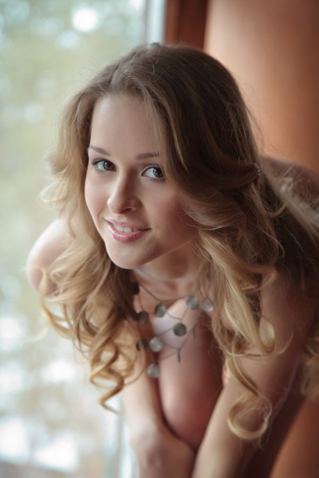 Toxic A Toksik hot actress photos
