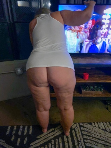 mature feet free archive