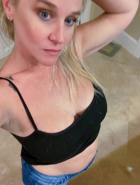 milf-selfie erotisk kunst img