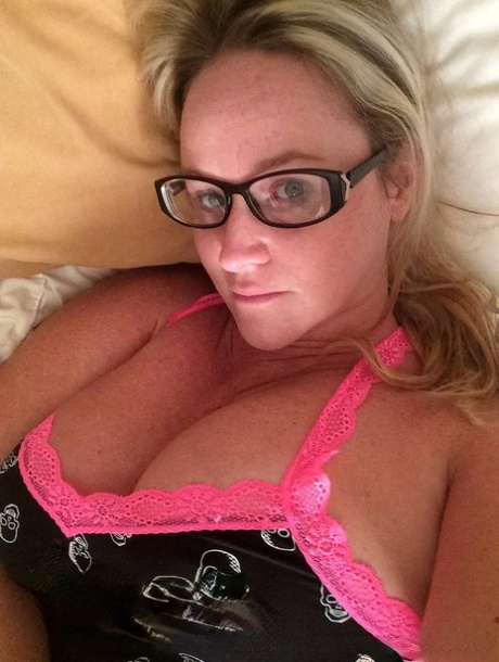 chubby pov top pic
