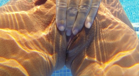 underwater nude picture