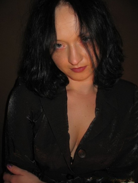 Mayas Handjobs perfect pornstar pictures