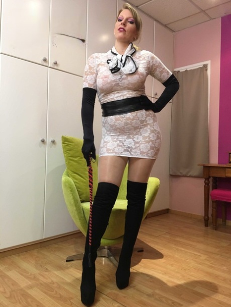 Miss Adrastea art model pictures