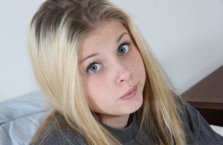 petite teen exclusive gallery