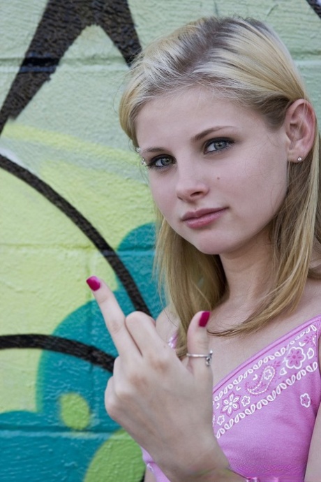 petite fille beau xxx des photos