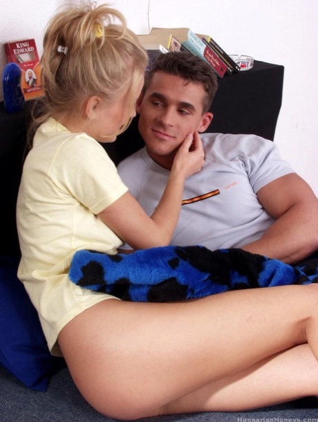 Dora Venter pretty actress pics