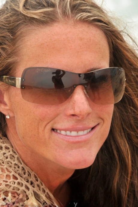 milf face pretty photos