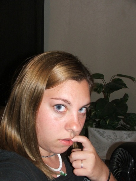 chubby face naked galleries
