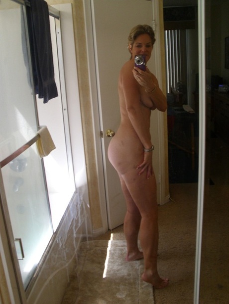 selfie MILF-a najwyższy dorosły galerie