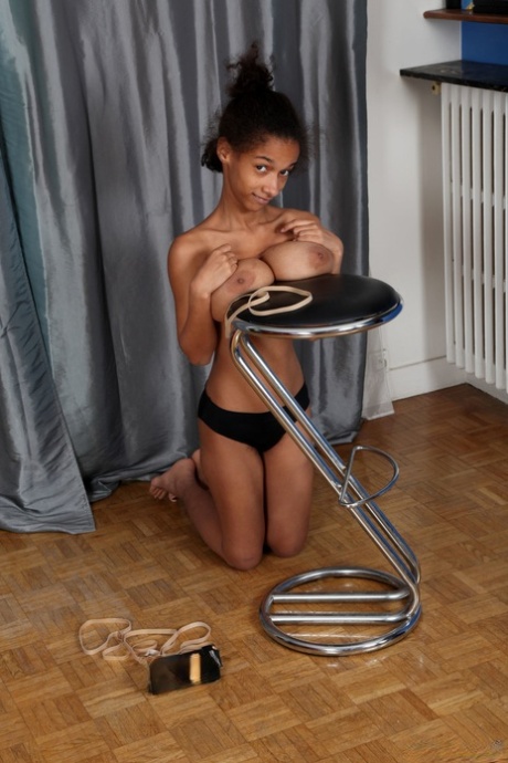 baise dans la salle de bain hd parfait image