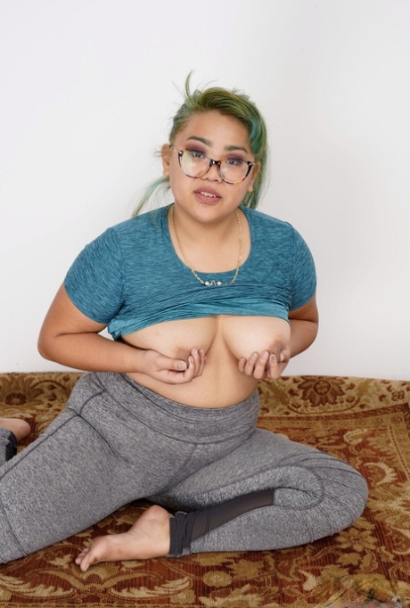 asian saggy tits free naked galleries