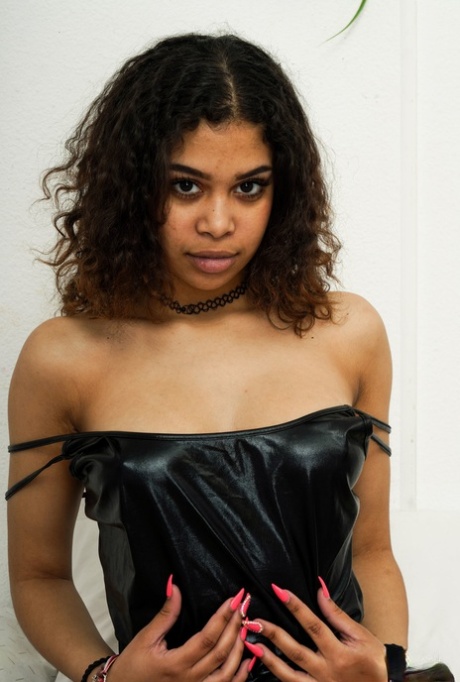 adolescente ébène à la peau claire sympa, meilleur images