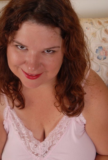 bbw redhead naked photo