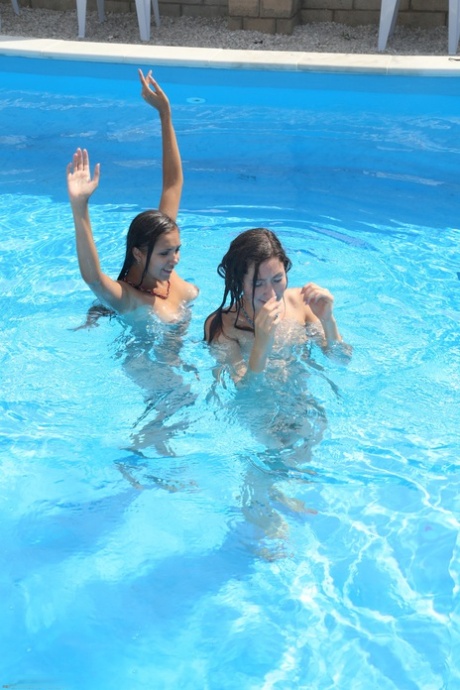 piscina bueno xxx archivo