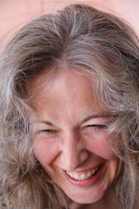 sehr haarige Muschi hd nackte foto