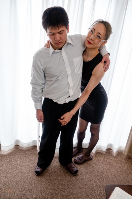 Miho Wakabayashi xxx pornstar gallery