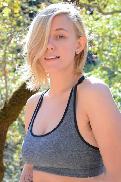 amateur poilu parfait chaud img