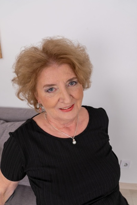 mogen mormor sexiga nakenbilder foton