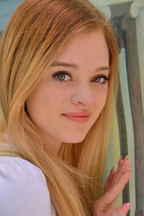 beautiful face xxx archive