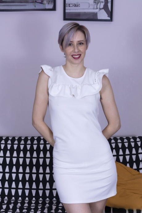 French Belle exclusive actress photo