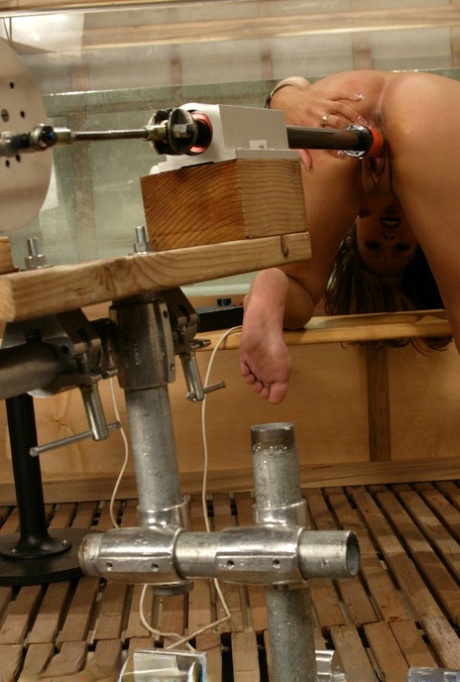 BDSM latino nus parfaits image