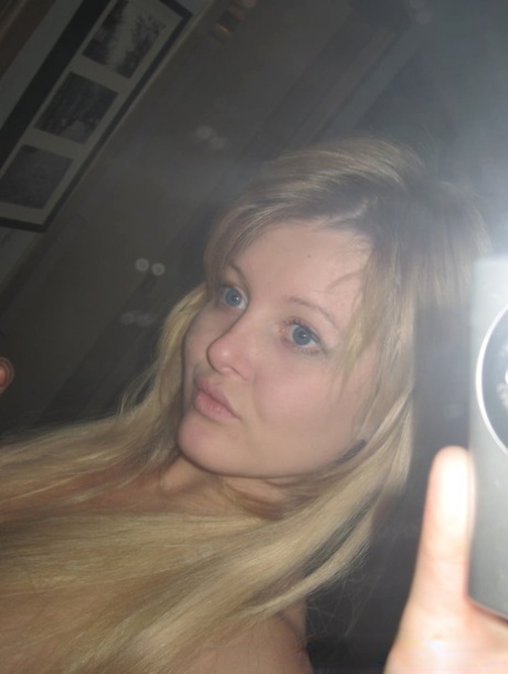 teen mirror hot galleries