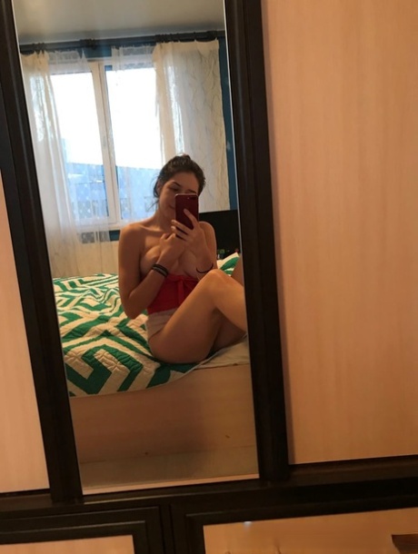 mirror selfie sexy nudes image