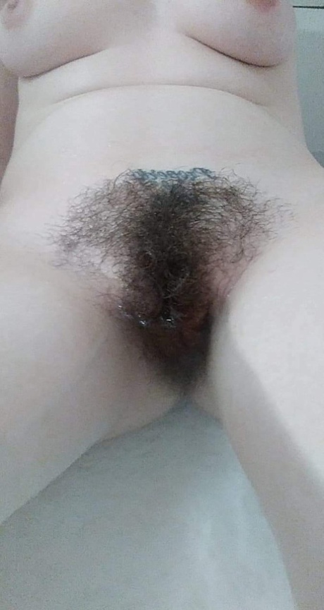 chatte poilue humide top magnifique archive