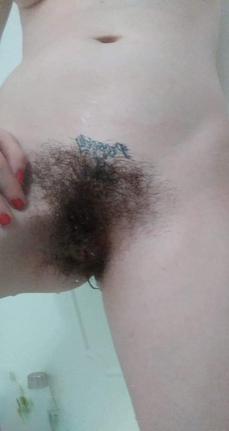 chatte poilue humide haut de gamme galeries
