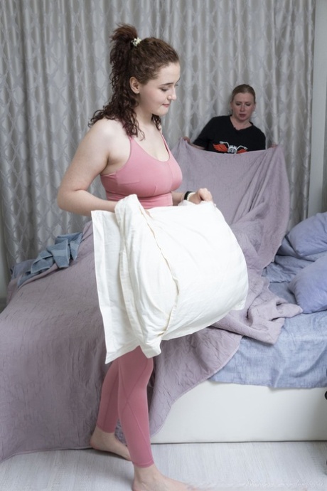 mature lesbian hot sex image
