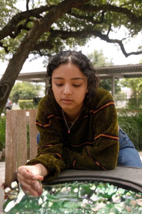 adolescente latina agradable gratis galería