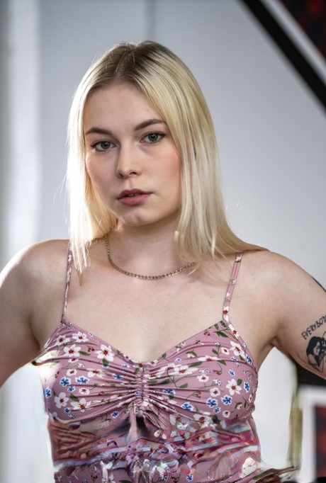 Mimi Cica nudes actress pic