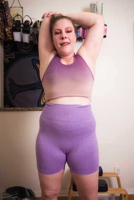 chubby milf exclusive gallery