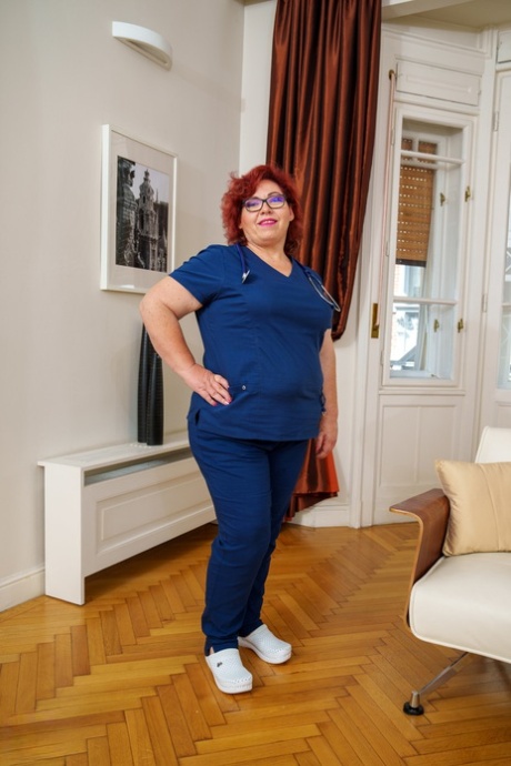 bbw nurse beautiful naked pictures