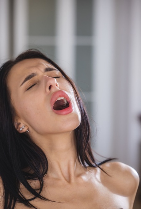 Alyssa Bounty pornstar perfect image
