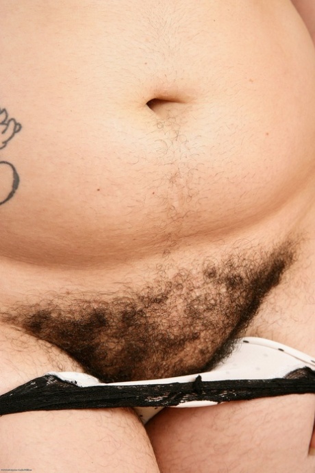 adolescente tatuado superior exclusivo archivo