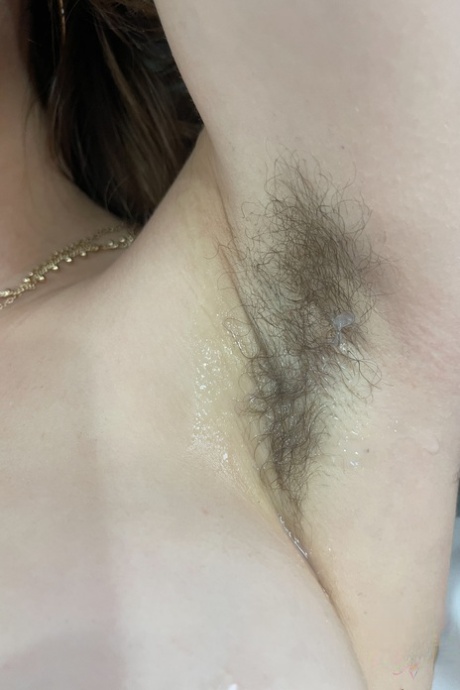 hairy armpits sex photo
