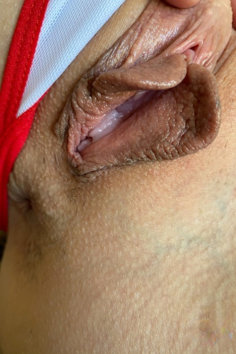criada latina perfecto foto