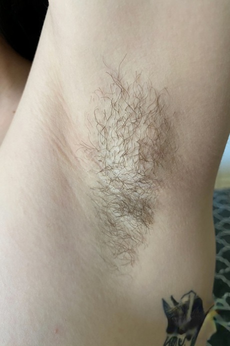 hairy teen armpit free sexy pic
