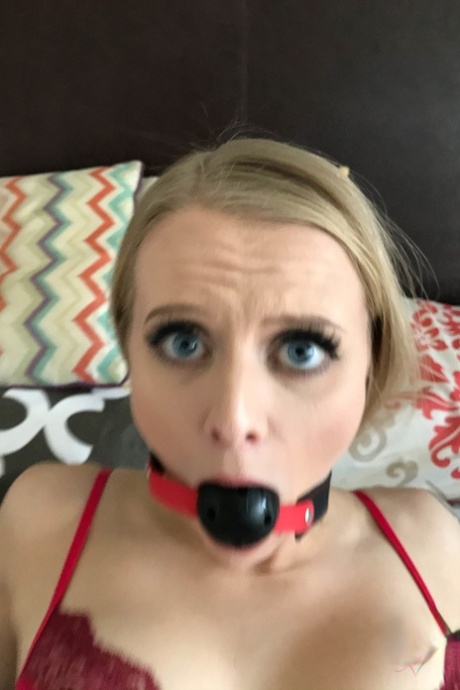 vastgebonden XXX porno foto's